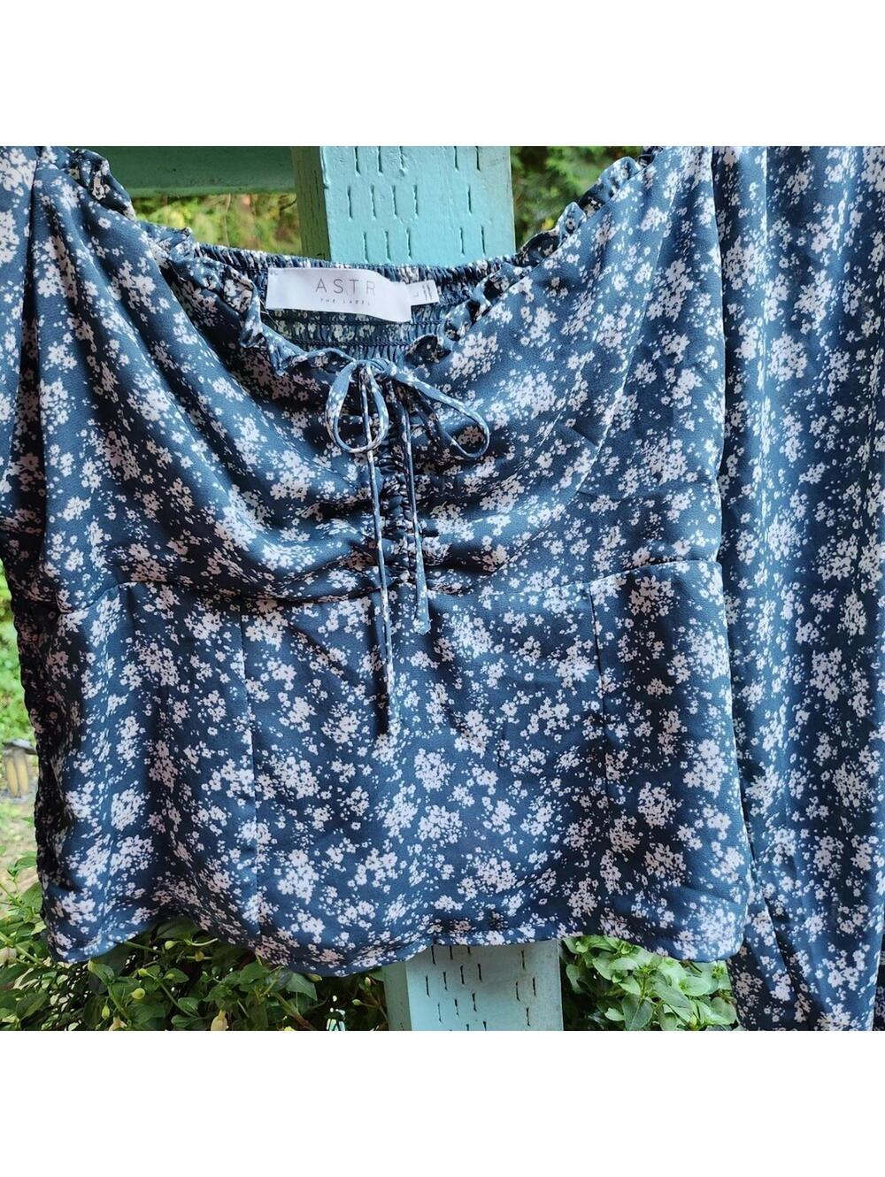 ASTR the Label Floral Print Long Sleeve Tie Front Blouse Top, Size L - Picture 2 of 9
